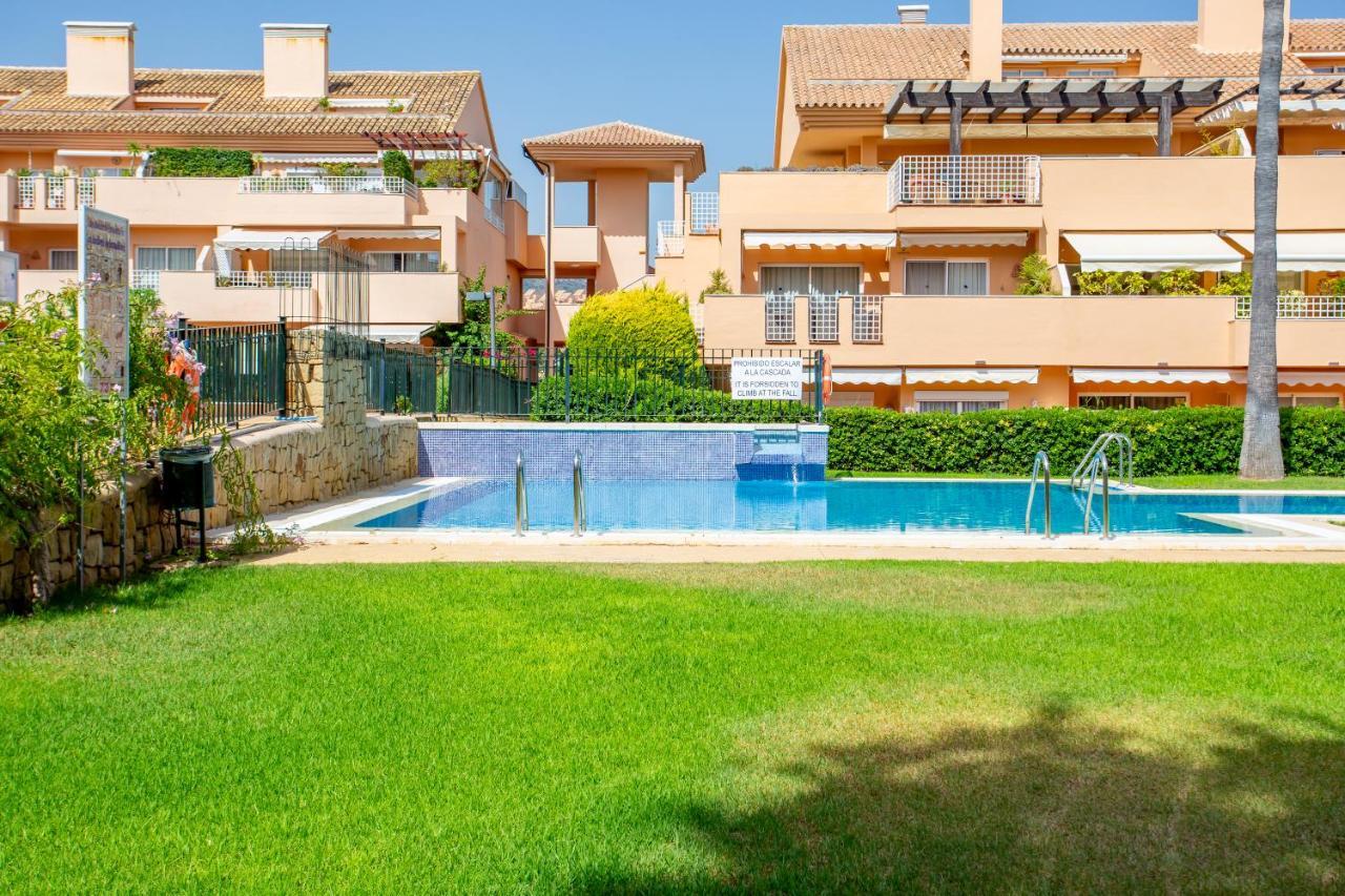 Beautiful Apartment With Big Terrace And Access To 3 Pools Elviria Marbella Exteriör bild