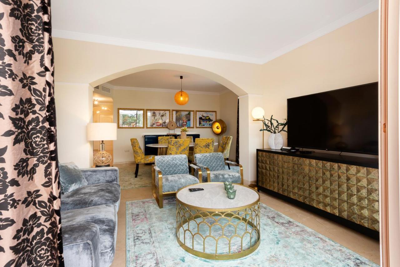 Beautiful Apartment With Big Terrace And Access To 3 Pools Elviria Marbella Exteriör bild